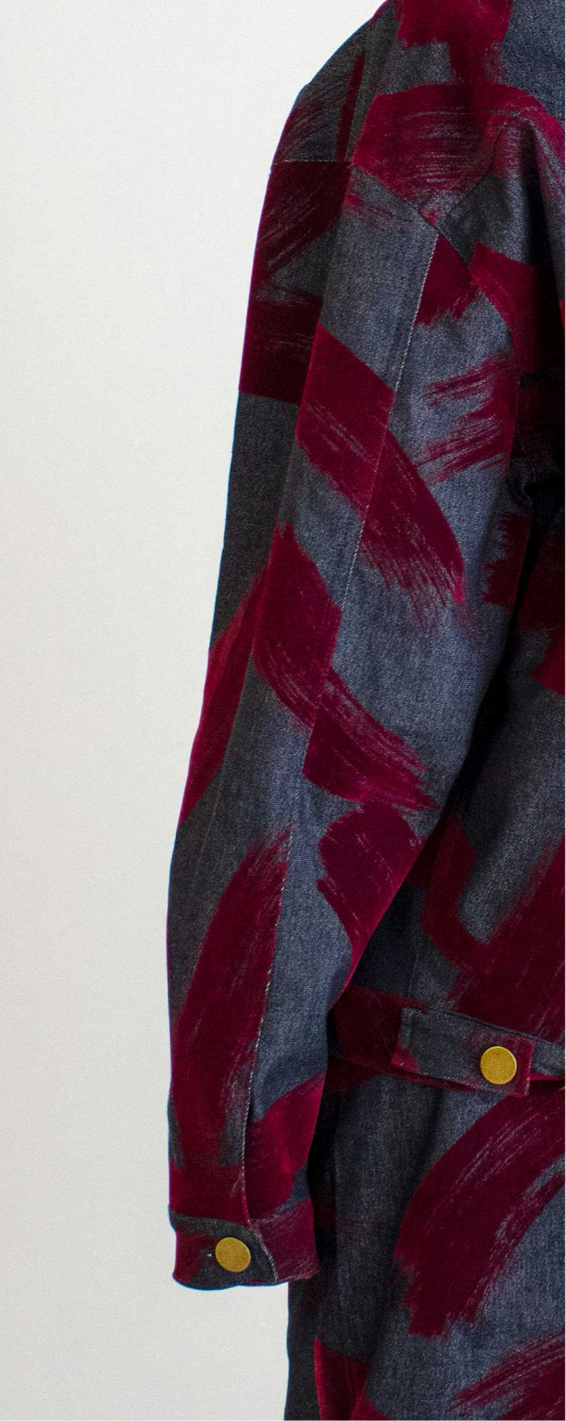 DENIM JACKET WITH RED VELVET X