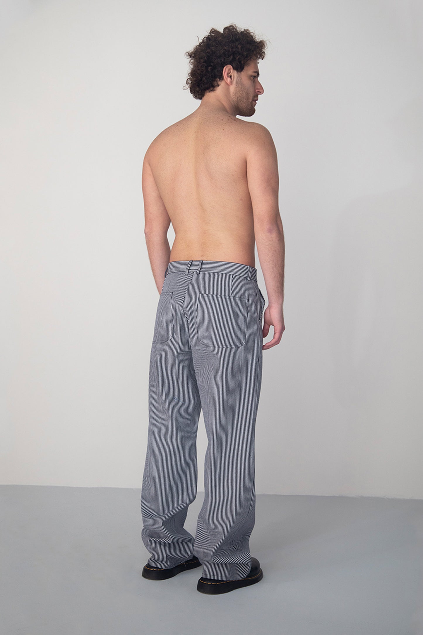 WASHED NAVY WHITE STRIPED DENIM TROUSERS