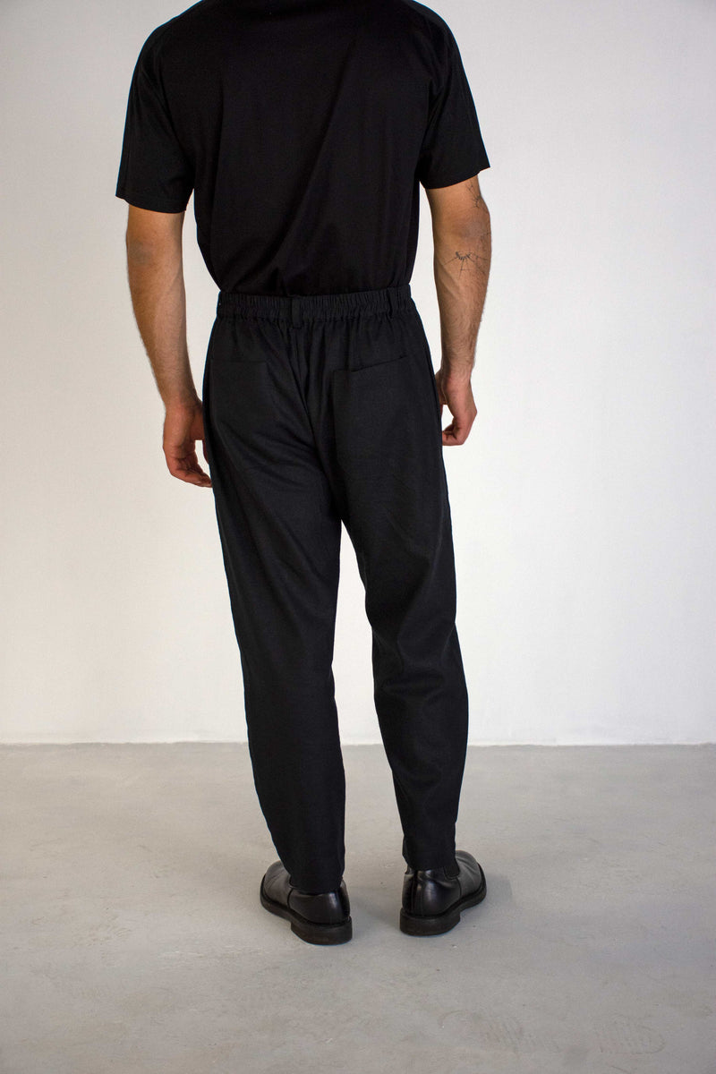 BLACK LINEN-COTTON ANGLED HEM TROUSERS