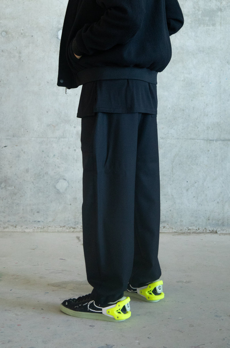 BLACK WOOL FRONT POCKET TROUSERS