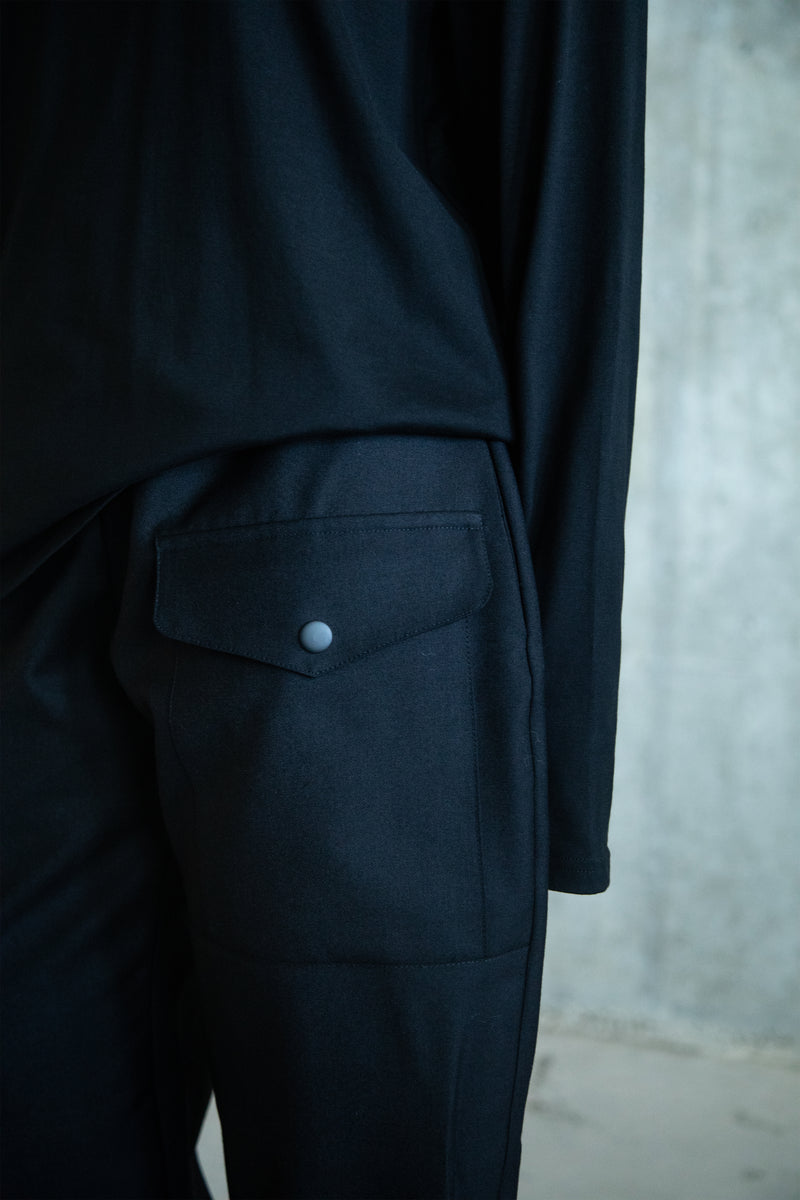 BLACK WOOL FRONT POCKET TROUSERS