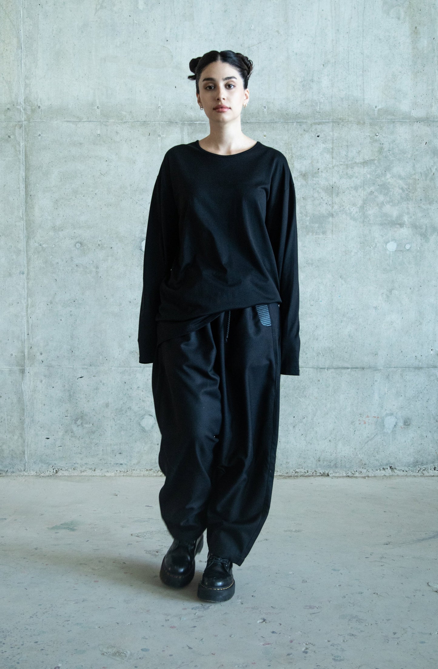 WIDE BLACK WOOL GABARDINE DRAPED TROUSERS
