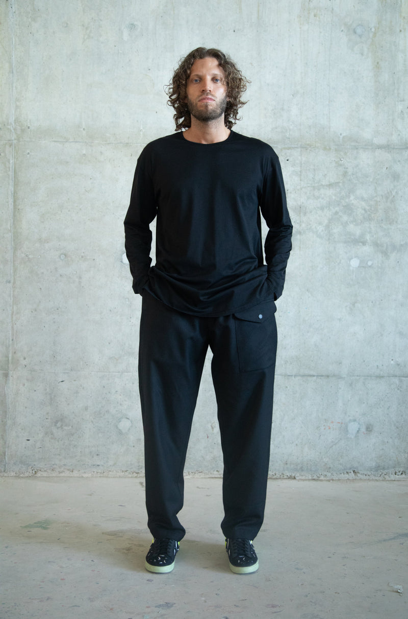 BLACK WOOL FRONT POCKET TROUSERS