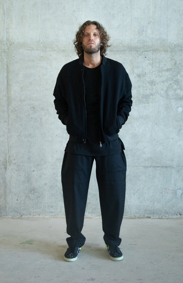 BLACK WOOL FRONT POCKET TROUSERS