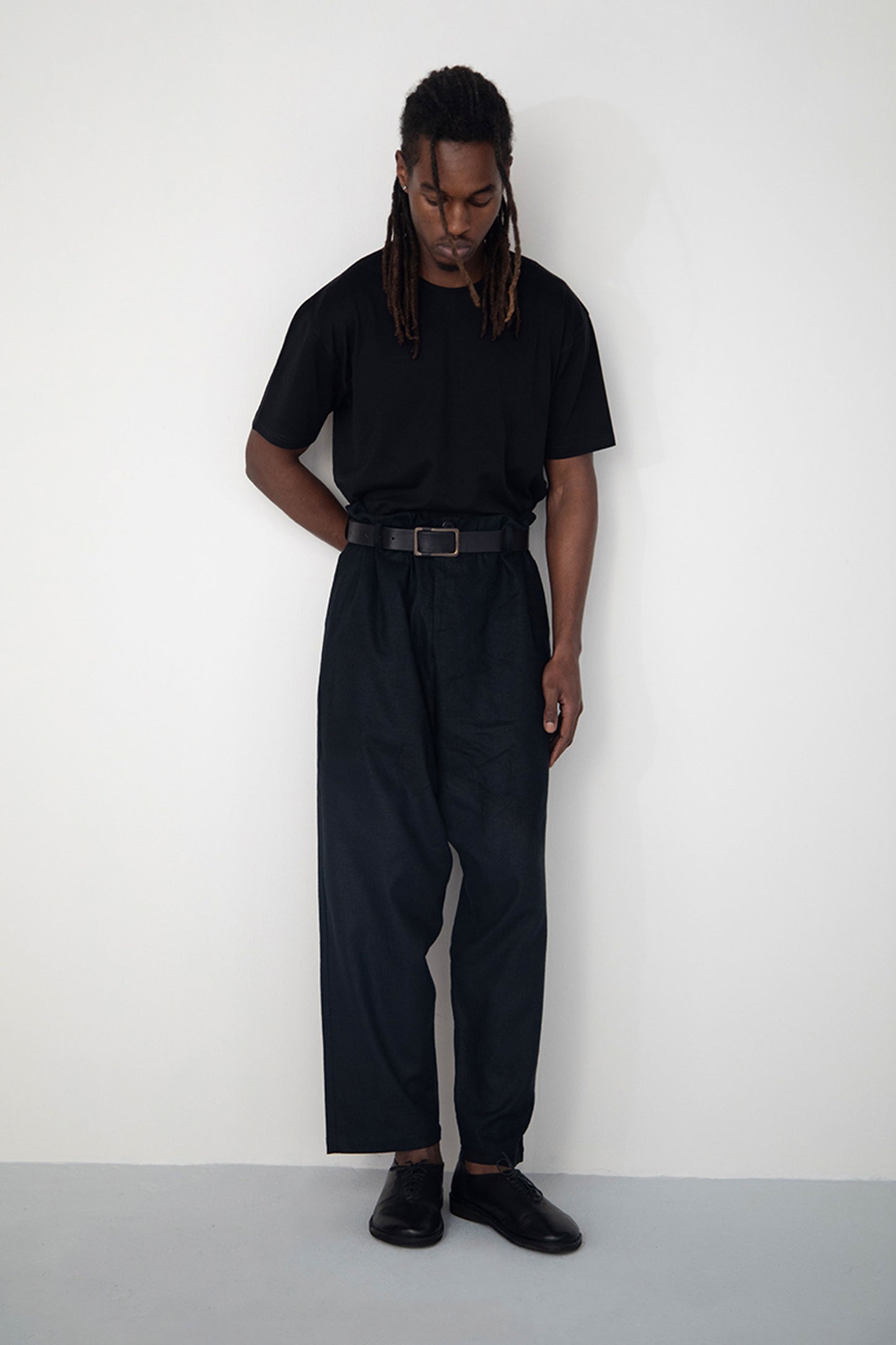 BLACK SHORT LENGTH COTTON T-SHIRT