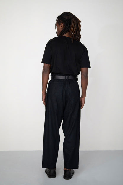 BLACK SHORT LENGTH COTTON T-SHIRT