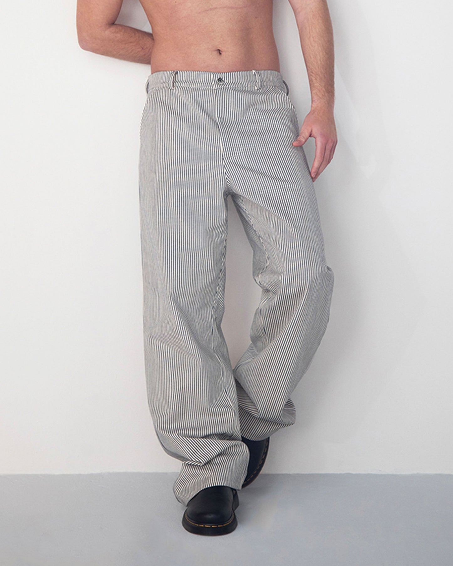WASHED WHITE NAVY STRIPED DENIM TROUSERS