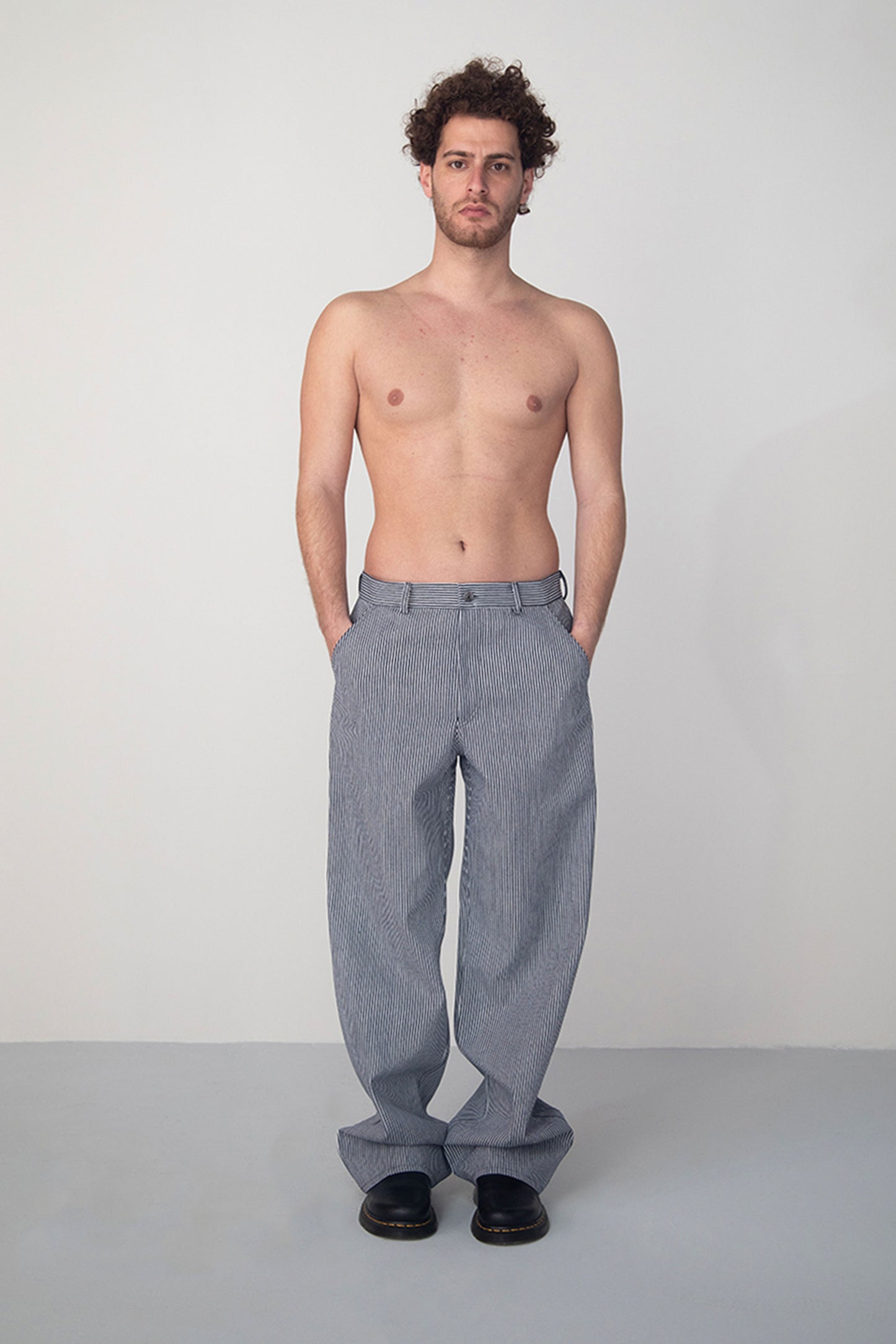 WASHED NAVY WHITE STRIPED DENIM TROUSERS