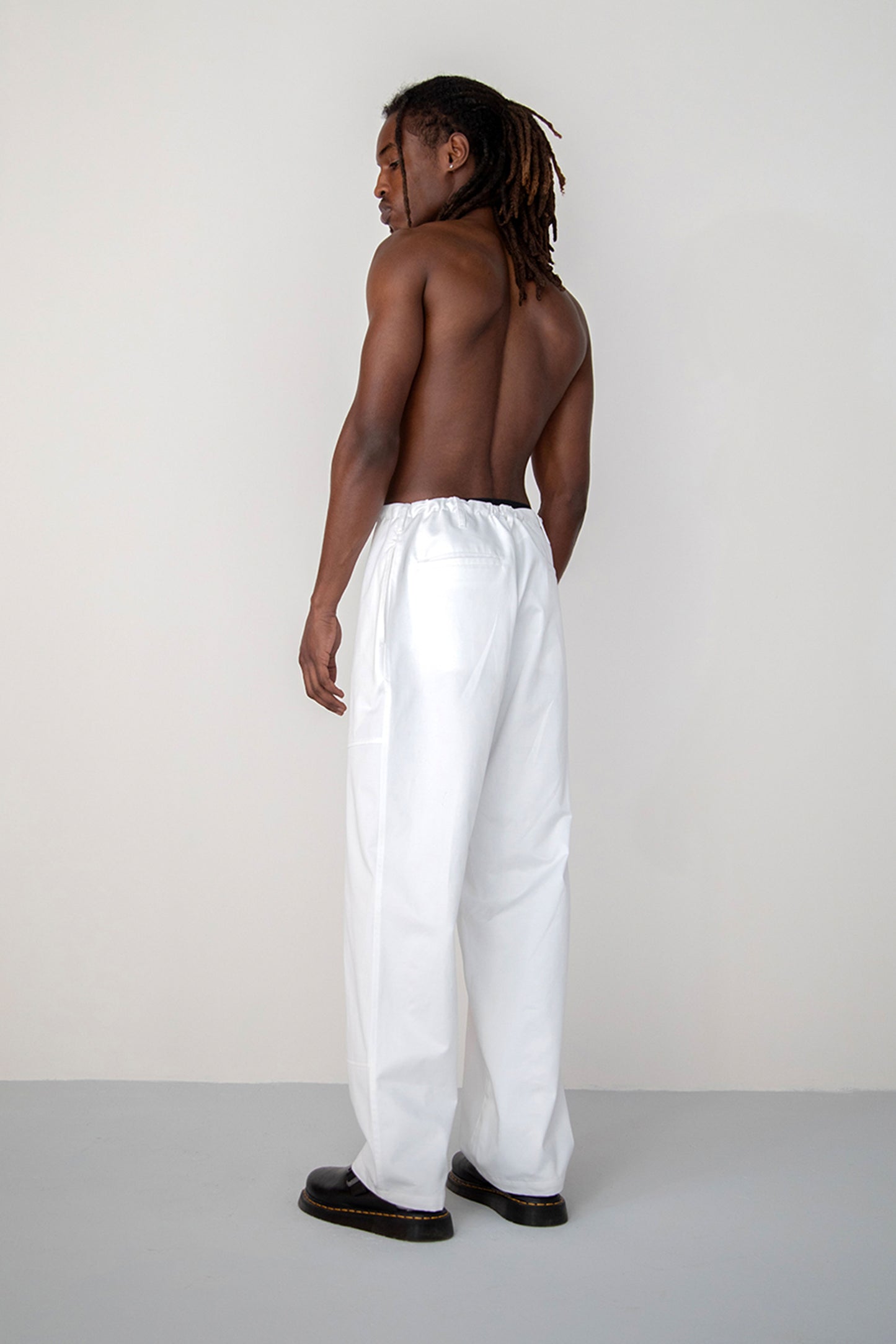 YOKE SEAM COTTON GABARDINE TROUSERS