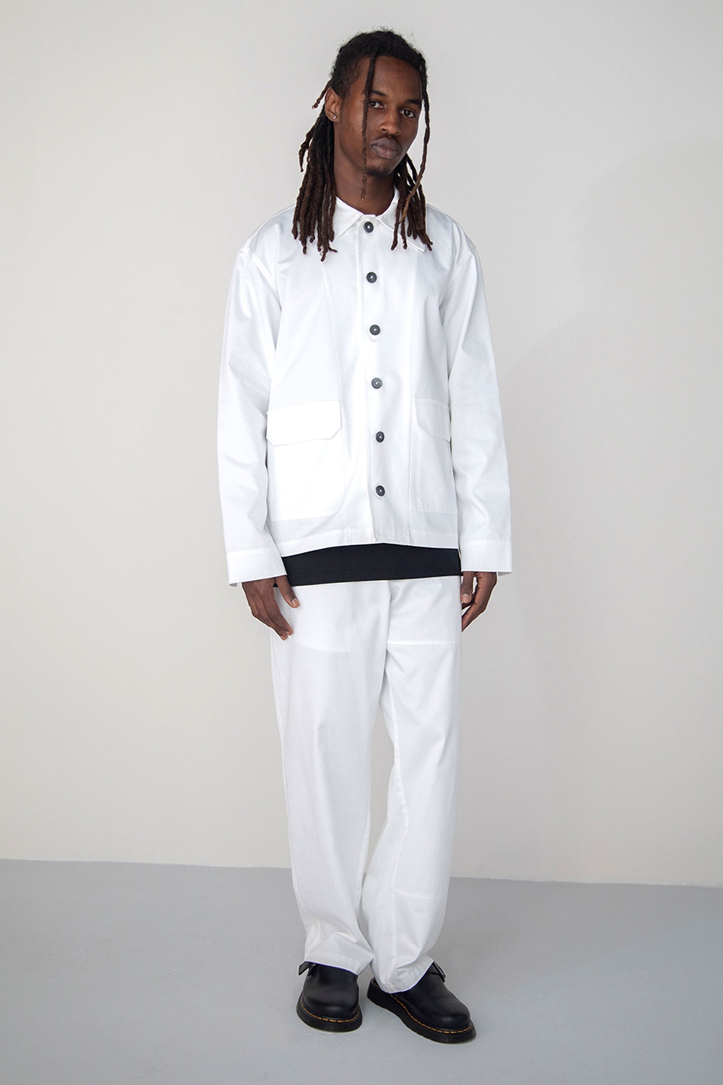 WHITE COTTON GABARDINE BLACK BUTTONS JACKET